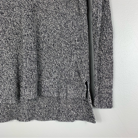 Eileen Fisher | Sweater V-Necks | XS | Made with Organic Linen and Wool - Picture 3 of 6